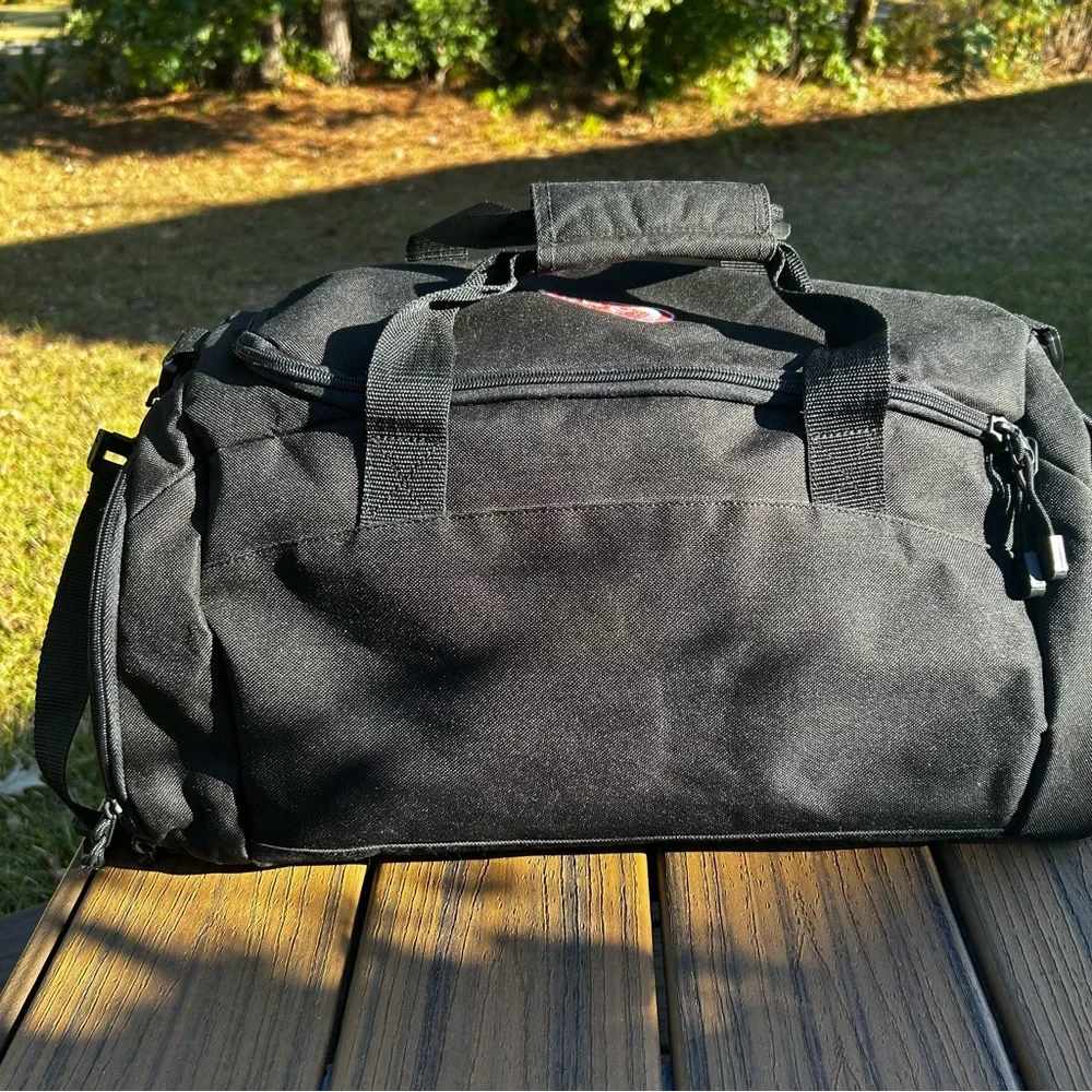 Case XX Rare Branded Duffle Bag With Insulated End Pocket Black Large 20x11x10